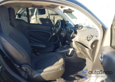 2016 Smart Fortwo Passion из США, поврежденный, VIN WMEFJ5DA8GK076797